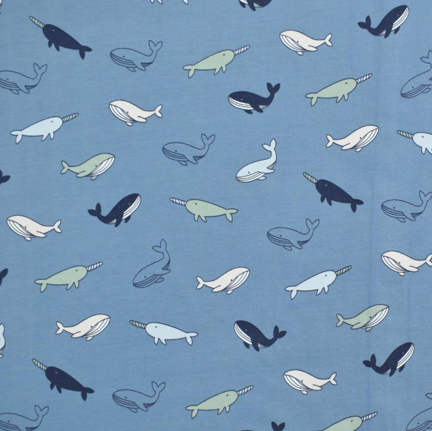 Tricot blauw met walvissen  -  Poppy meets Pommé